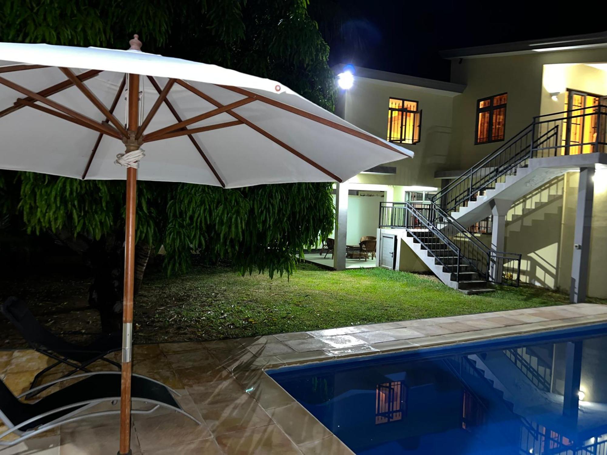Villa Tameva Flic en Flac Exterior photo