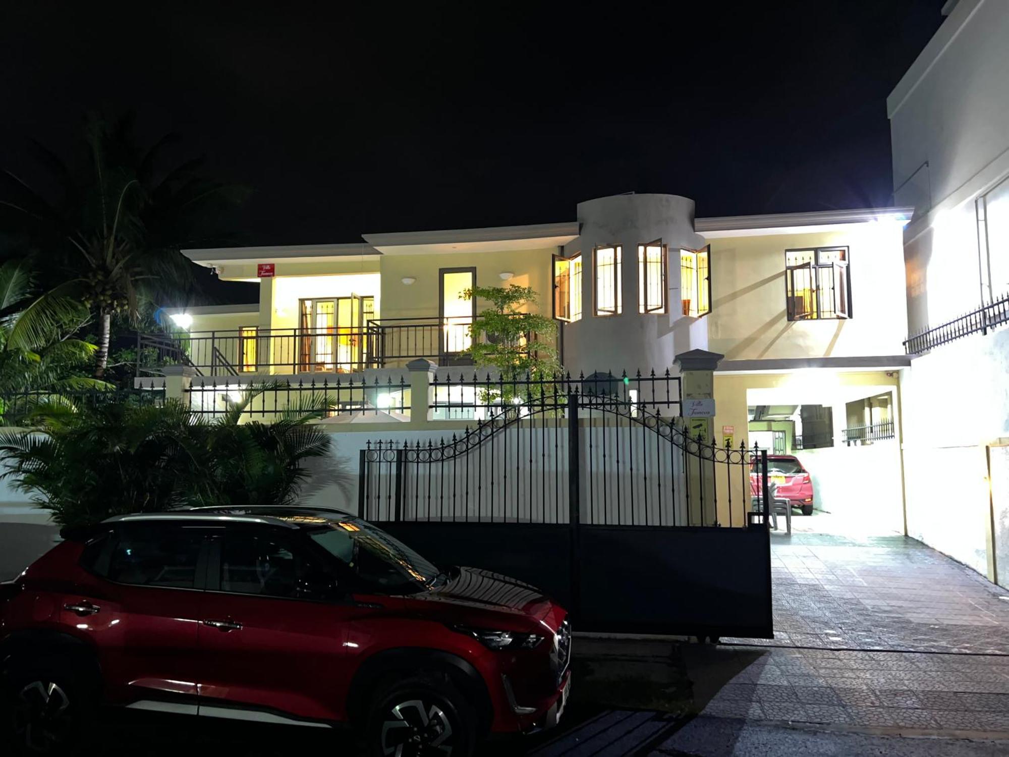 Villa Tameva Flic en Flac Exterior photo